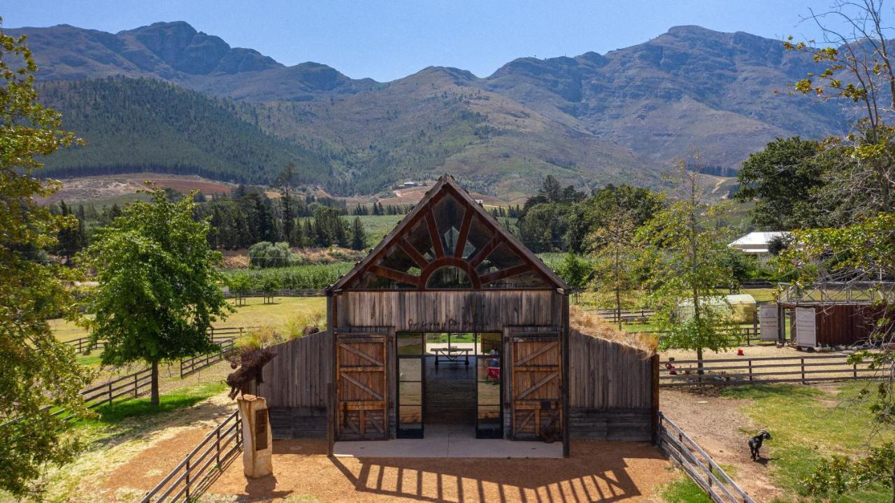 Готель Inspiring Farm Sanctuary And Famous Painting Pig Франсгук Екстер'єр фото